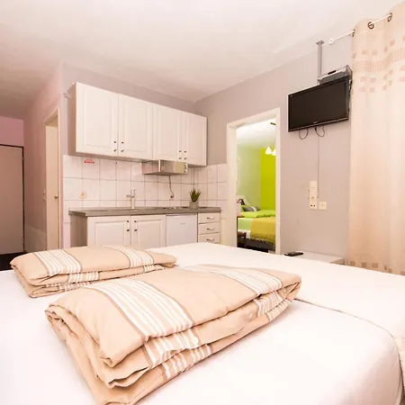 公寓 102 Stil 特罗吉尔